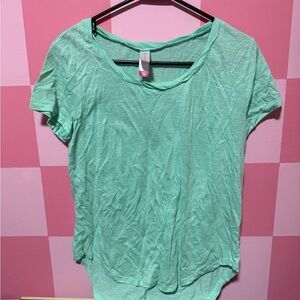 No Boundaries Light Green Short Sleeve Top